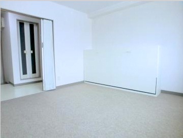 Living and room. Excellent usability in a spacious room type