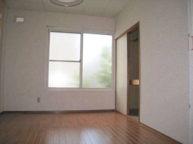 Other room space