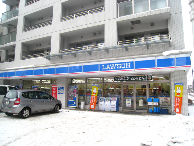 Convenience store. Lawson Sapporo Kita 9 Johigashini chome up (convenience store) 376m