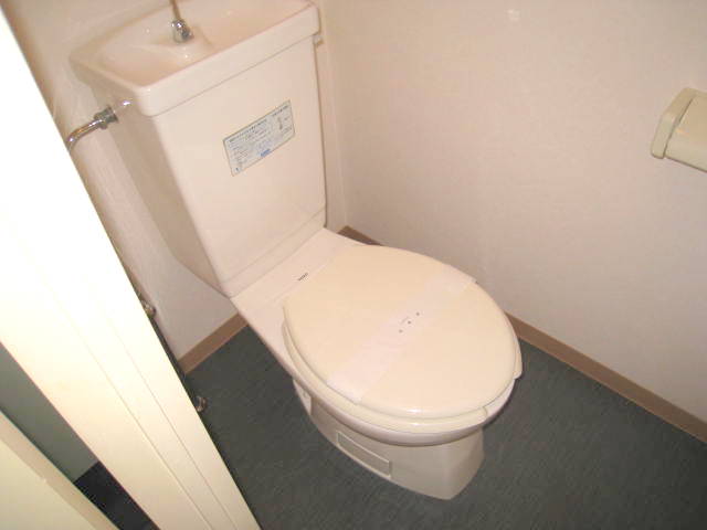 Toilet.  ※ Photo is 4, Room type. 