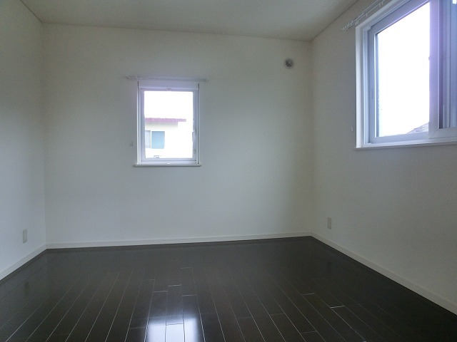 Other room space. Same property 203, Room photo