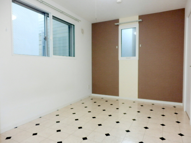 Other room space. It is a popular all-Western-style type of room