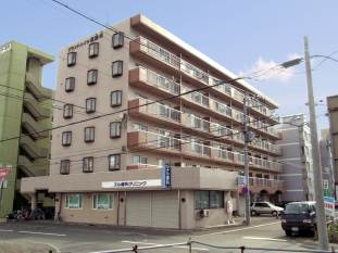 Building appearance. It is a reinforced concrete apartment balcony ☆ 