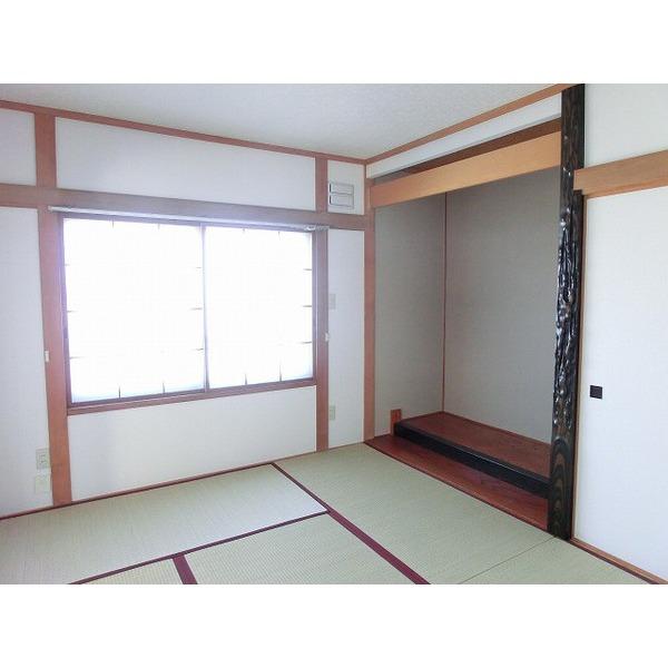 Non-living room. The third floor Japanese-style room 6 quires