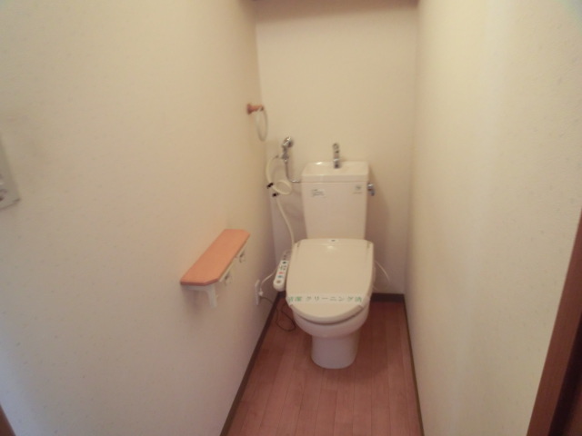 Toilet. 201, Room photo