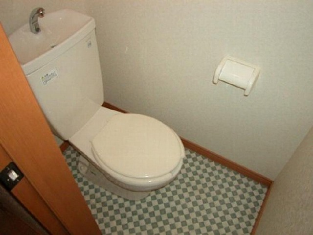 Toilet.  ※ Photos will be 2, Room type. 