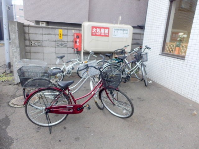 Other common areas. There are bicycle parking spaces