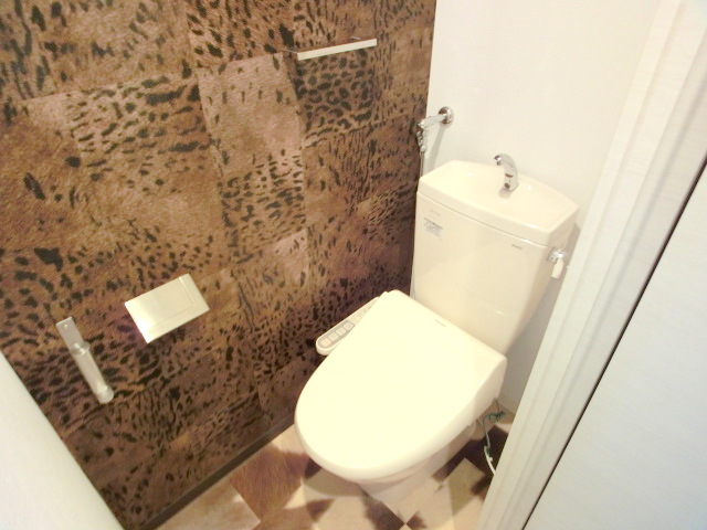 Toilet. ※ Same construction Property
