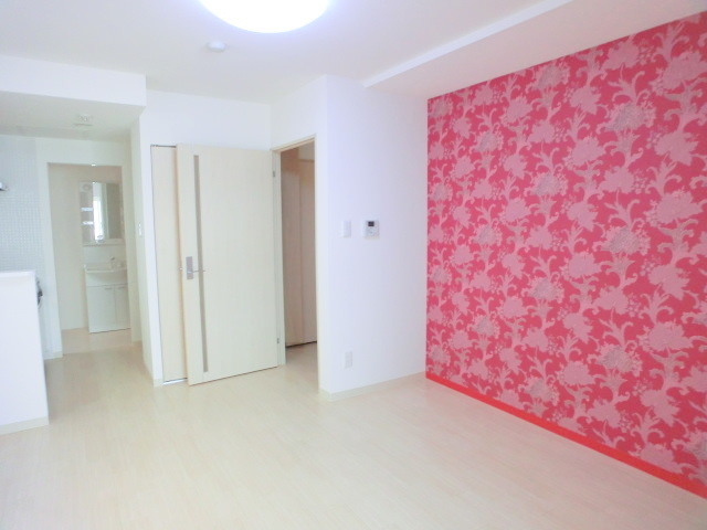 Living and room. ※ Same construction Property