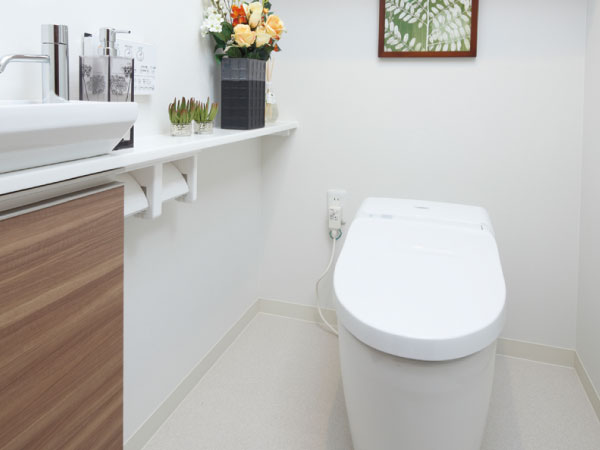 Toilet.  [Tank-less hot water washing heating toilet seat] In refreshing design, That the cleaning is also easy to features (same specifications)