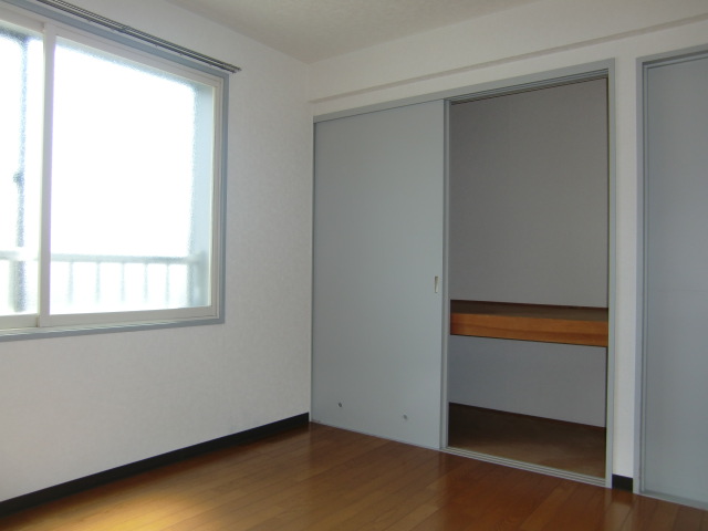 Other room space. Clean rooms