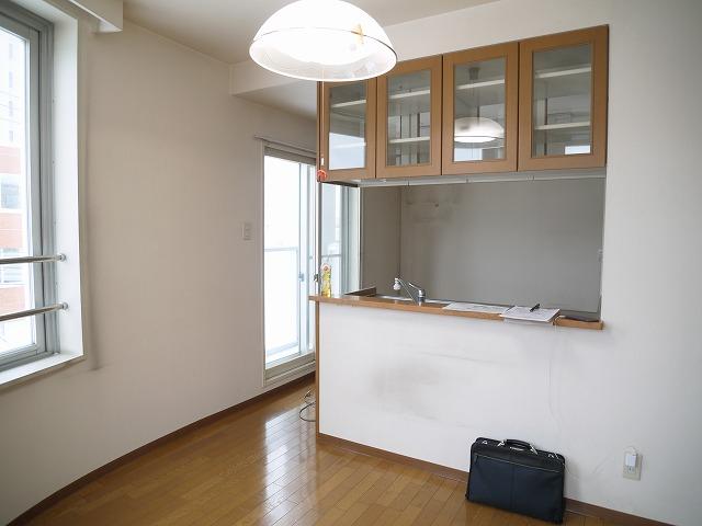 Kitchen. Local (12 May 2013) Shooting