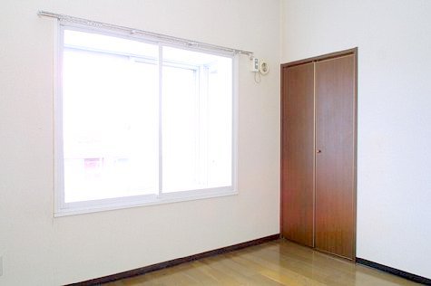 Other room space. It is a popular all-Western-style type of room