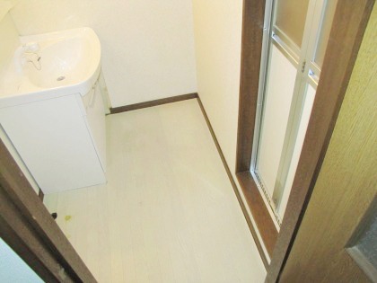 Washroom. With dressing room