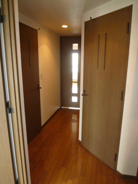 Other room space. Hall space of quality