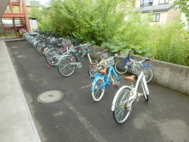 Other common areas. Bicycle equipped