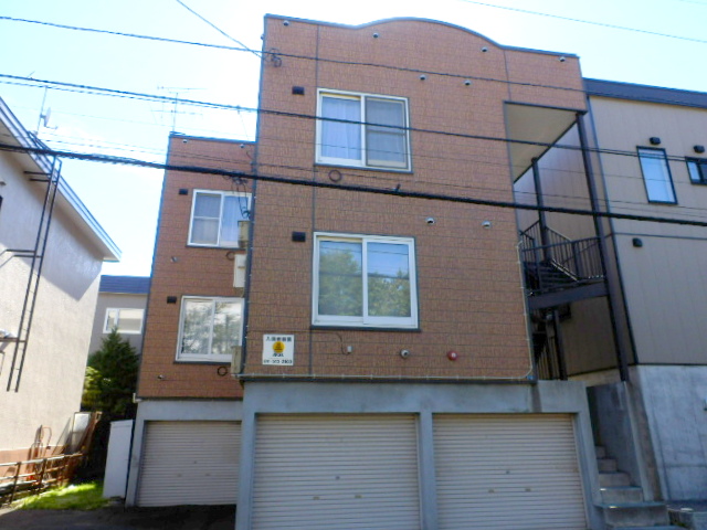 Building appearance. It is a Single Property affordable price