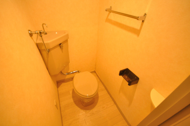 Toilet.  ※ Photos will be 3, Room type. 