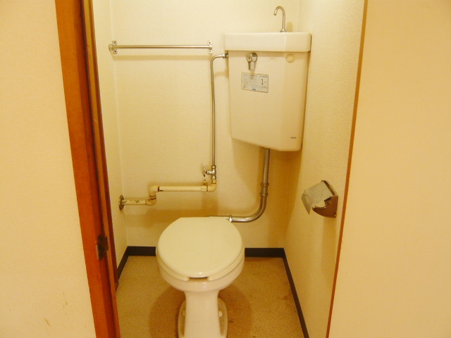 Toilet.  ※ Photos will be 2, Room type. 