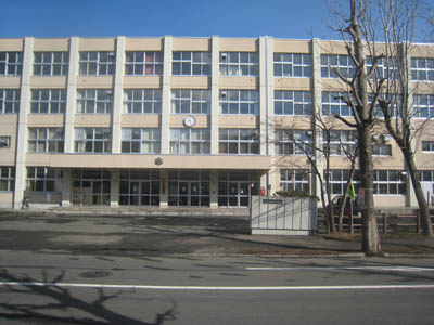 Junior high school. 1231m to Sapporo Municipal Hokuei junior high school (junior high school)