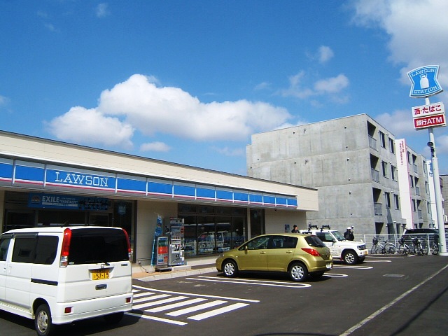 Convenience store. Lawson Sapporo Kita 18 Higashi-chome store up (convenience store) 106m