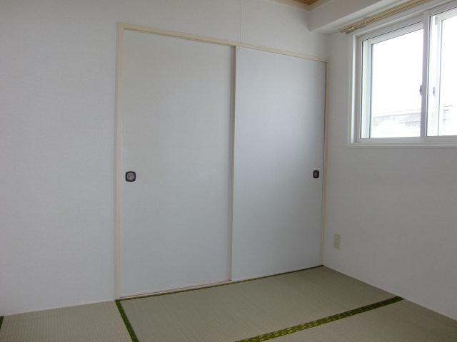 Other room space. Is a Japanese-style room