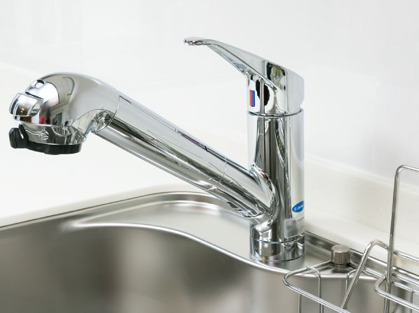 Kitchen.  [Kitchen mixing faucet] Flow rate ・ It reduces the wasteful running water at the time of the amount of water adjustment, There are energy-saving effect compared to the company's conventional single-lever faucet. Also, Is stain-resistant hygienic around the faucet