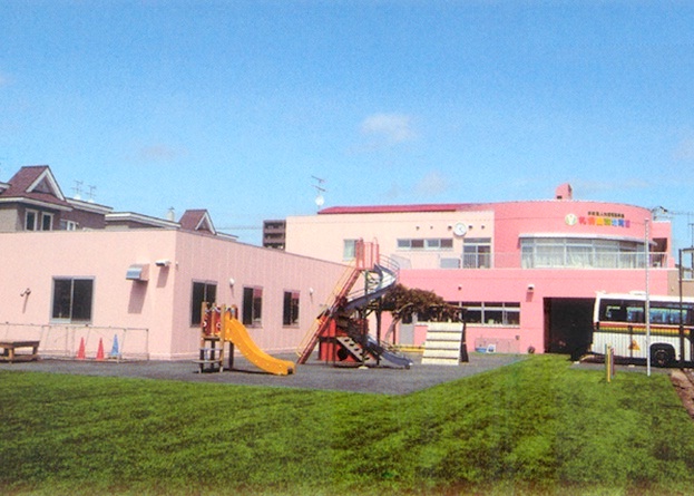 kindergarten ・ Nursery. Sapporo Aitama kindergarten (kindergarten ・ 410m to the nursery)