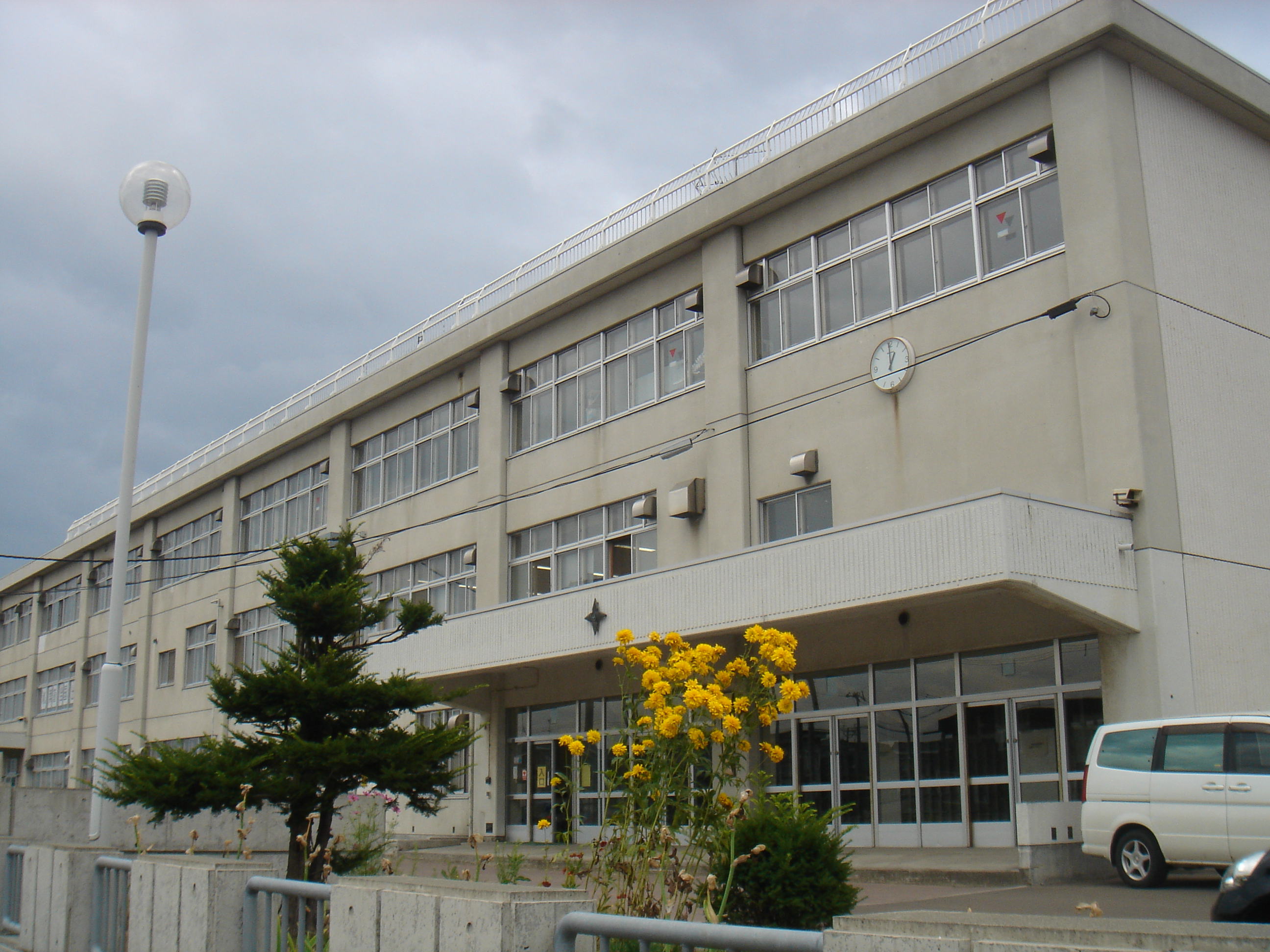 Junior high school. 1100m to Sapporo Tatefuda Naekita junior high school (junior high school)