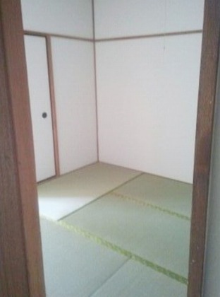 Other room space. Clean and bright Japanese-style room ☆ 