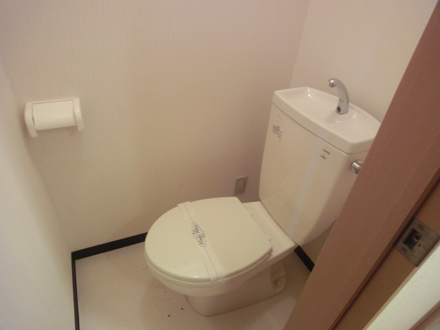 Toilet.  ※ Photos will be 1, Room type. 