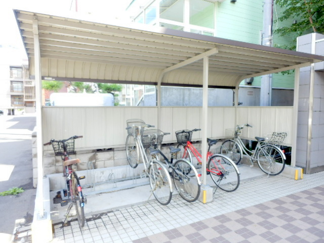 Other common areas. Covered parking lot equipped