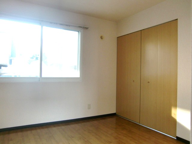 Other room space. It is spacious also bedroom