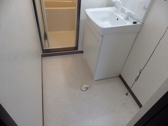 Other Equipment. It is a photograph of undressing house ☆ There is also a washing machine Storage ☆ 