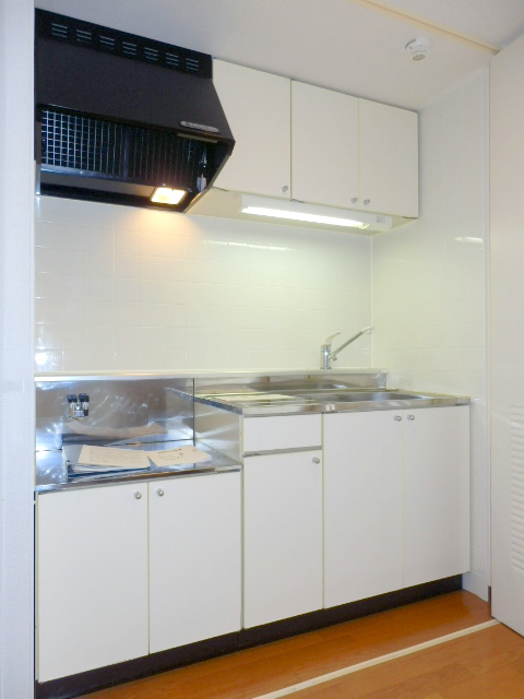 Kitchen. You can blindfold in the storage-type kitchen