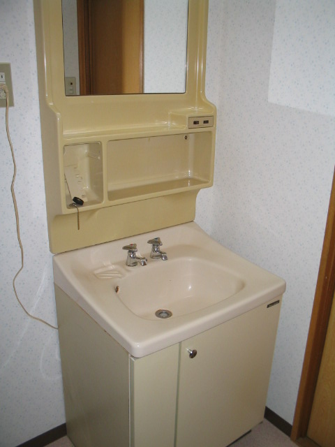 Washroom. It is the washstand. 