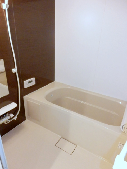 Bath. Spacious is a bath of 1 pyeong type