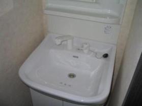 Washroom. Shandore