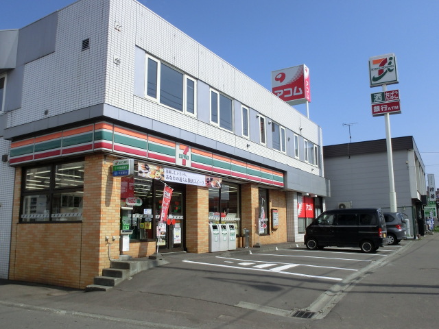 Convenience store. Seven-Eleven Sapporo Kita Article 40 store up to (convenience store) 158m