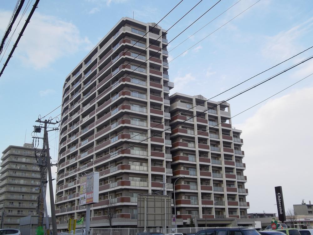 Local appearance photo. Local (12 May 2013) Shooting