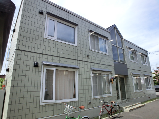 Building appearance. Parking one ☆ There is also a site widely bicycle parking and storeroom ☆ 