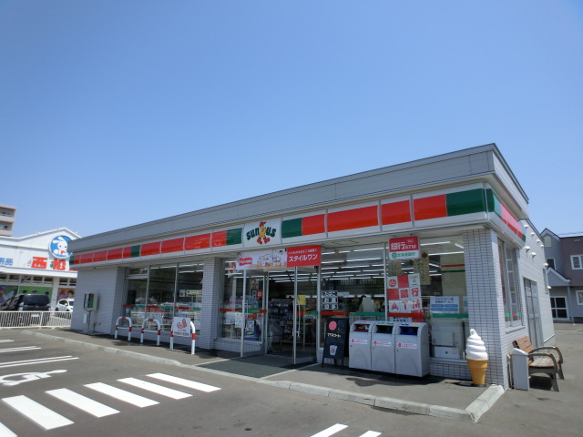 Convenience store. 180m until Thanksgiving Sapporo Kitasanjujohigashi store (convenience store)