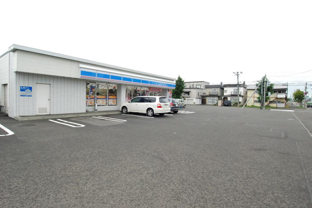 Convenience store. 160m until Lawson Sapporo Kita 38 Johigashi shop