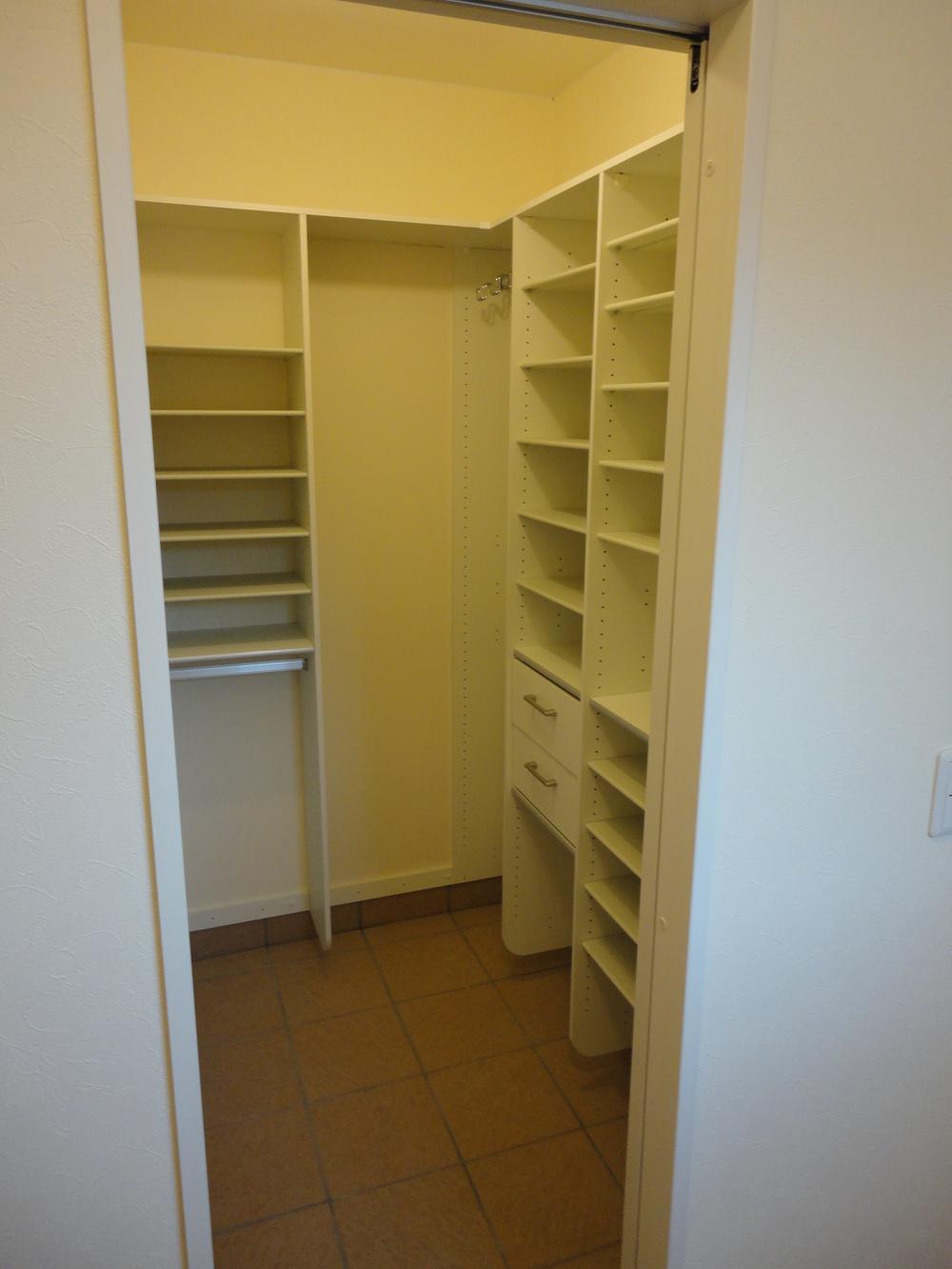 Entrance. Colony local entrance. Shoes cloak rooms of large capacity.