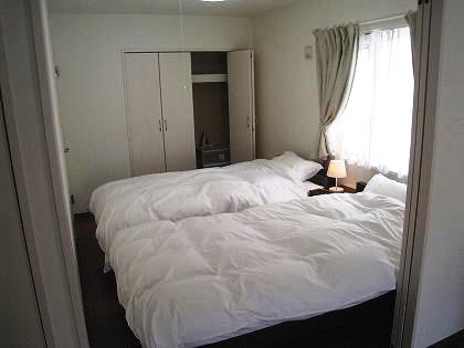 Other room space. Bedroom also plug a good light pleasant