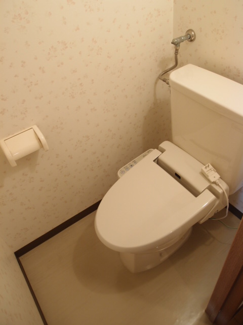 Toilet. Washlet can be equipped to have comfortable use! 