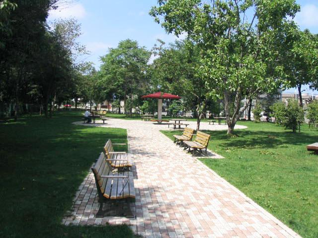 park. Colonization Nishikoen up to 80m