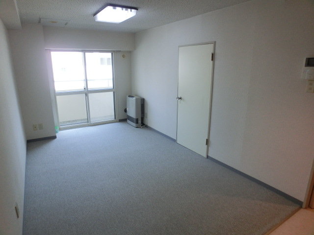 Living and room. Close to Hokkaido University, Clean living! ! 