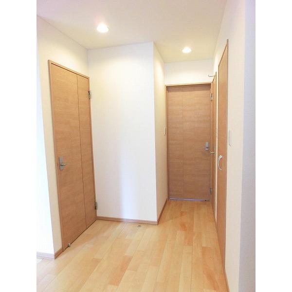 Non-living room. First floor hall