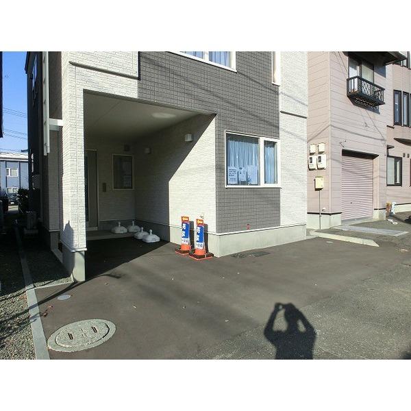 Local appearance photo